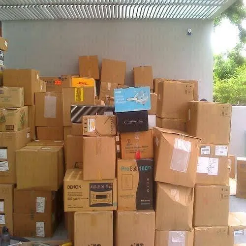 industrial-goods-packers-movers-services-500×500-1