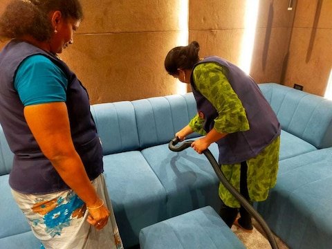 sn-group-sholavaram-chennai-housekeeping-services-689cn0ko2d