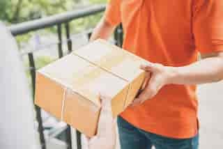 courier-services-attr-international-courier-services-cou1-4